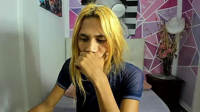 Brisahott online show from February 12, 2025, 2:21 pm