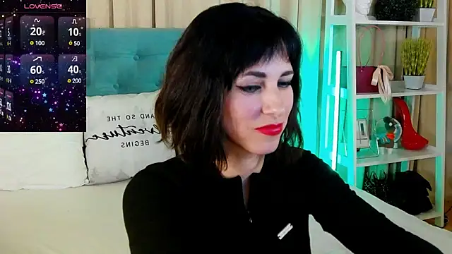 HeidiBloom online show from March 18, 2025, 5:23 pm