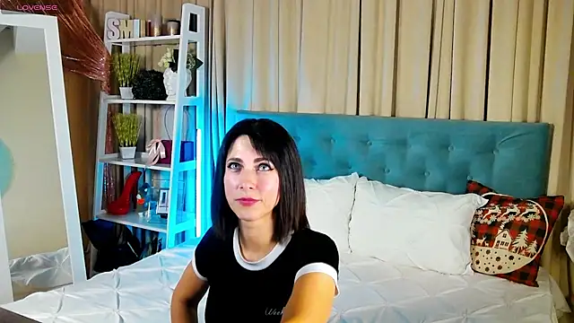 HeidiBloom online show from January 29, 2025, 2:53 pm