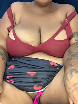 carolfogosa online show from April 19, 2026, 4:24 am