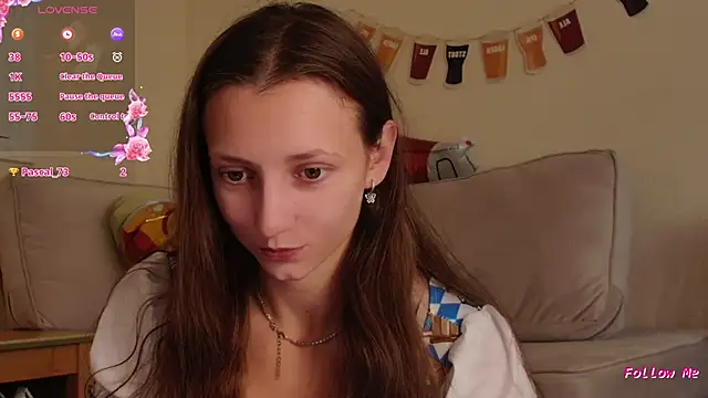 Milky flexy cat online show from September 25, 2025, 12:11 pm