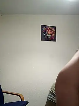 Milky flexy cat online show from March 8, 2025, 9:18 pm