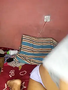 Snapshot of nadeeshakodituwakku chatting on February 7, 2025, 12:17 pm nadeeshakodituwakku online show from February 7, 2025, 12:17 pm