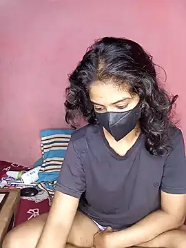 Snapshot of nadeeshakodituwakku chatting on February 3, 2025, 12:36 pm nadeeshakodituwakku online show from February 3, 2025, 12:36 pm