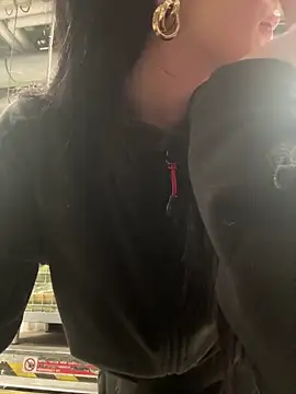 Snapshot of hrnxyygirl chatting on January 10, 2025, 2:34 pm hrnxyygirl online show from January 10, 2025, 2:34 pm