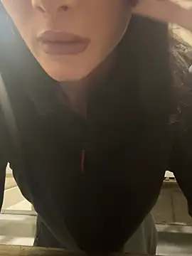 Snapshot of hrnxyygirl chatting on December 12, 2024, 11:36 pm hrnxyygirl online show from December 12, 2024, 11:36 pm