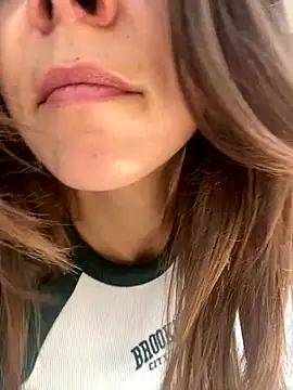 JuicyFruits93 online show from January 6, 2026, 5:22 am