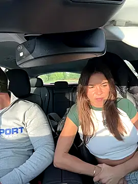 JuicyFruits93 online show from December 17, 2025, 1:16 pm