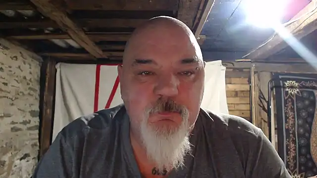 Snapshot of Newfiesausage1972 chatting on January 17, 2026, 9:57 am Newfiesausage1972 online show from January 17, 2026, 9:57 am