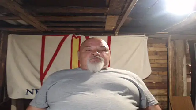 Snapshot of Newfiesausage1972 chatting on May 31, 2026, 10:54 pm Newfiesausage1972 online show from May 31, 2026, 10:54 pm
