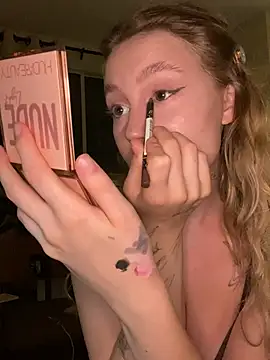 meanexx online show from March 28, 2026, 5:36 pm