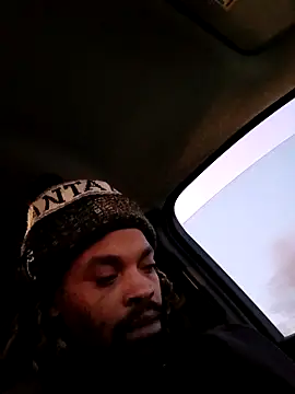 1BeautyN1Beast online show from February 18, 2025, 11:55 am