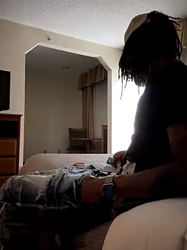 1BeautyN1Beast online show from October 5, 2025, 7:37 pm