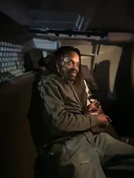 1BeautyN1Beast online show from March 5, 2026, 1:46 am