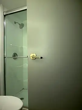 1BeautyN1Beast online show from January 8, 2026, 2:23 pm