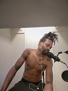 1BeautyN1Beast online show from February 24, 2026, 4:19 pm