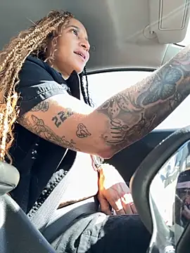 Shuggabutt online show from September 12, 2025, 10:20 pm