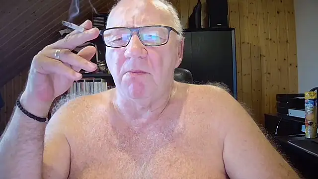 biggandybig online show from November 10, 2025, 7:46 am