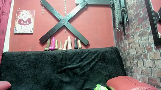 Yaumiko online show from November 4, 2025, 11:25 am