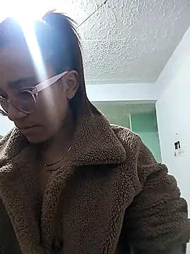 Yaumiko online show from March 17, 2026, 11:02 am