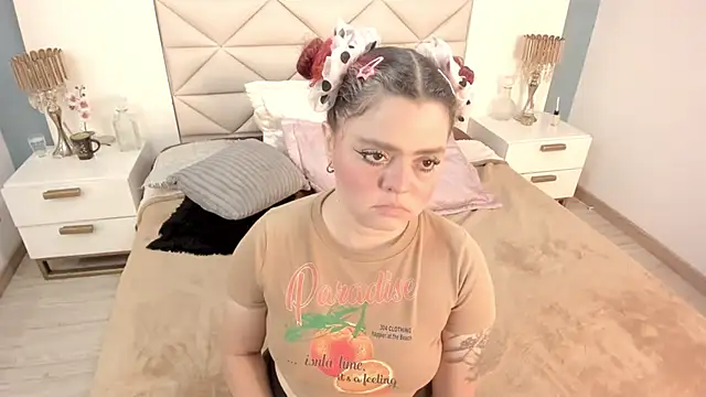 Twwiiggy online show from January 8, 2026, 8:04 pm