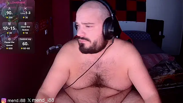 menditeta1 online show from October 4, 2025, 10:22 pm