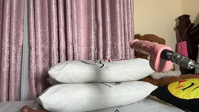 SexyAudreyFuck online show from September 13, 2025, 10:21 pm