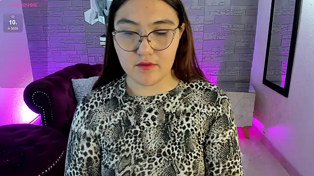 Snapshot of conniejames_m chatting on November 14, 2025, 12:42 pm conniejames m online show from November 14, 2025, 12:42 pm