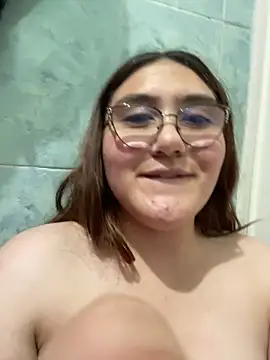 Snapshot of conniejames_m chatting on November 7, 2025, 4:50 am conniejames m online show from November 7, 2025, 4:50 am