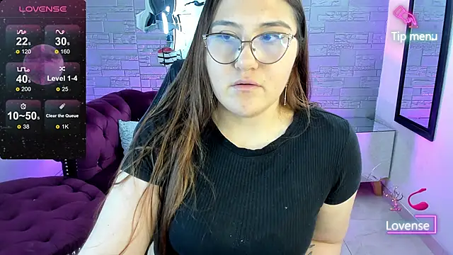 Snapshot of conniejames_m chatting on December 1, 2025, 12:28 pm conniejames m online show from December 1, 2025, 12:28 pm