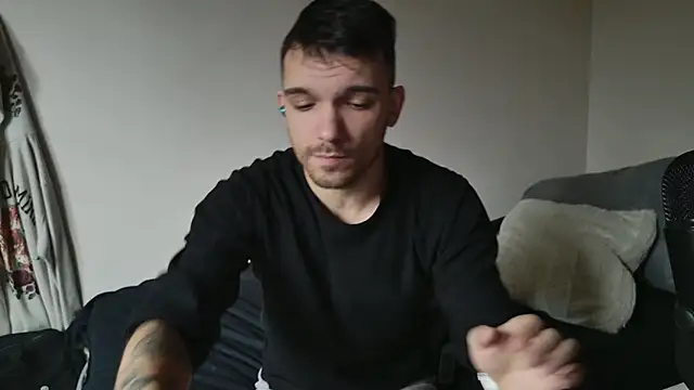 Snapshot of JackDesFeux chatting on March 9, 2025, 3:38 pm JackDesFeux online show from March 9, 2025, 3:38 pm