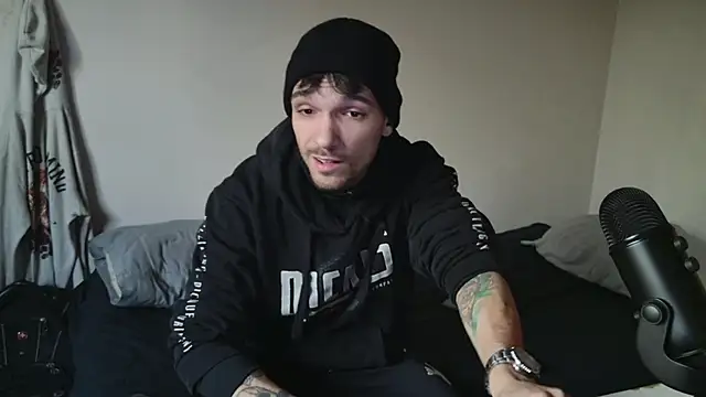 Snapshot of JackDesFeux chatting on March 18, 2025, 10:37 pm JackDesFeux online show from March 18, 2025, 10:37 pm