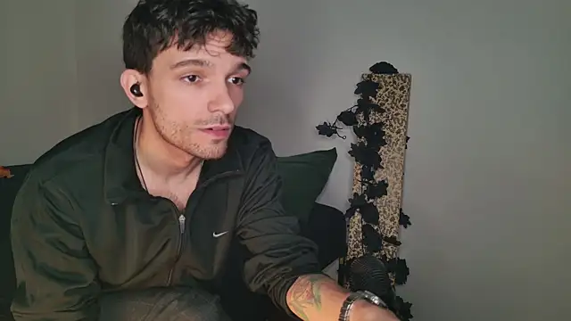 Snapshot of JackDesFeux chatting on November 6, 2025, 5:00 am JackDesFeux online show from November 6, 2025, 5:00 am