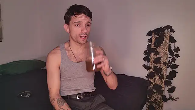 Snapshot of JackDesFeux chatting on September 28, 2025, 2:40 am JackDesFeux online show from September 28, 2025, 2:40 am