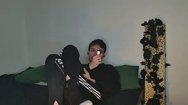 Snapshot of JackDesFeux chatting on November 11, 2025, 10:47 pm JackDesFeux online show from November 11, 2025, 10:47 pm