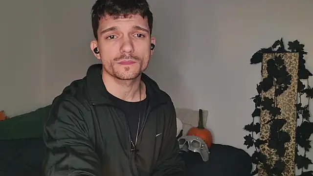 Snapshot of JackDesFeux chatting on October 10, 2025, 2:23 am JackDesFeux online show from October 10, 2025, 2:23 am