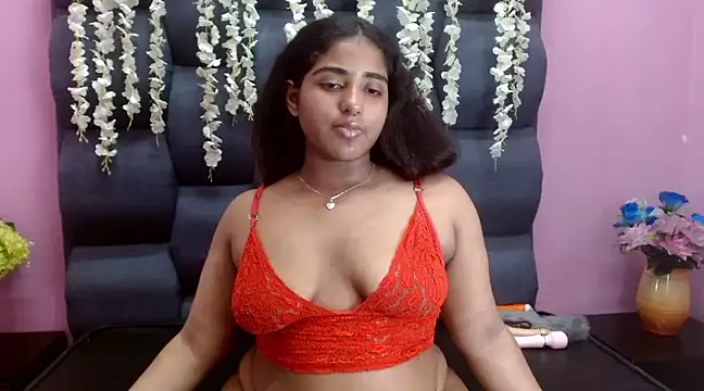 Sofia Hernandez  online show from March 1, 2025, 8:45 am