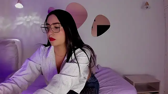 ValentinaaF online show from January 9, 2026, 1:29 pm