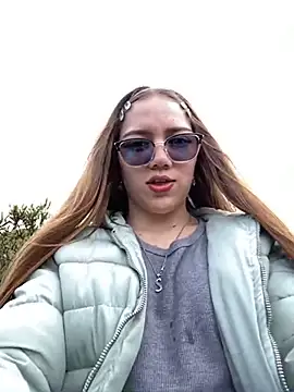 melody-dy online show from March 20, 2025, 9:35 pm