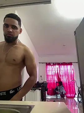 Snapshot of luismanuel_1998 chatting on April 12, 2026, 4:10 pm luismanuel 1998 online show from April 12, 2026, 4:10 pm