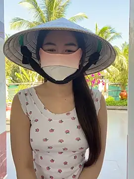 BabyThree  online show from March 8, 2025, 9:06 am