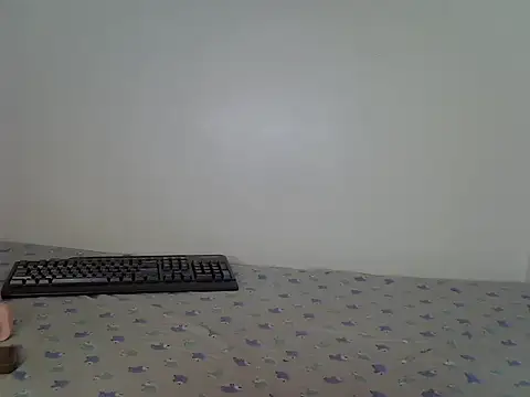 Snapshot of laetitia_ chatting on June 20, 2026, 8:52 am laetitia online show from June 20, 2026, 8:52 am