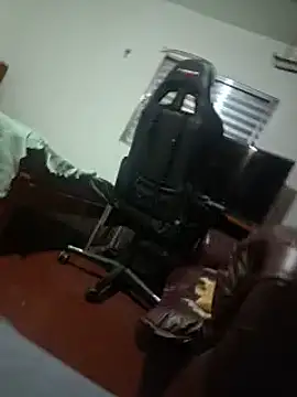 gressw22 online show from September 14, 2025, 1:33 pm