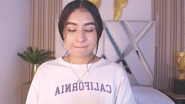 Zayda 1 online show from October 10, 2025, 3:13 pm