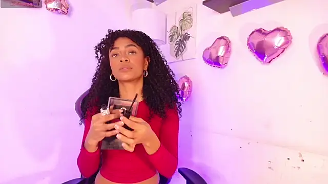 Snapshot of Heily_Fox chatting on March 9, 2025, 7:23 am Heily Fox online show from March 9, 2025, 7:23 am