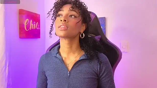 Snapshot of Heily_Fox chatting on January 30, 2025, 7:39 am Heily Fox online show from January 30, 2025, 7:39 am