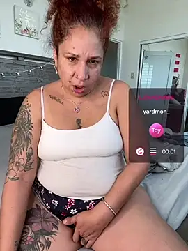 ladycreamypr2 online show from June 28, 2026, 3:40 pm