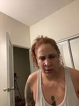 ladycreamypr2 online show from February 25, 2026, 5:07 am