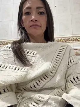 Yulia sx online show from March 6, 2025, 11:53 pm