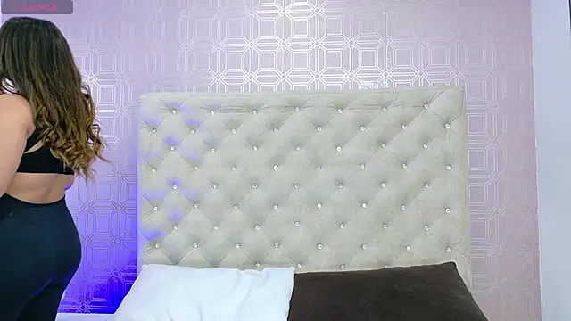 Sara Desire online show from September 9, 2025, 12:14 pm